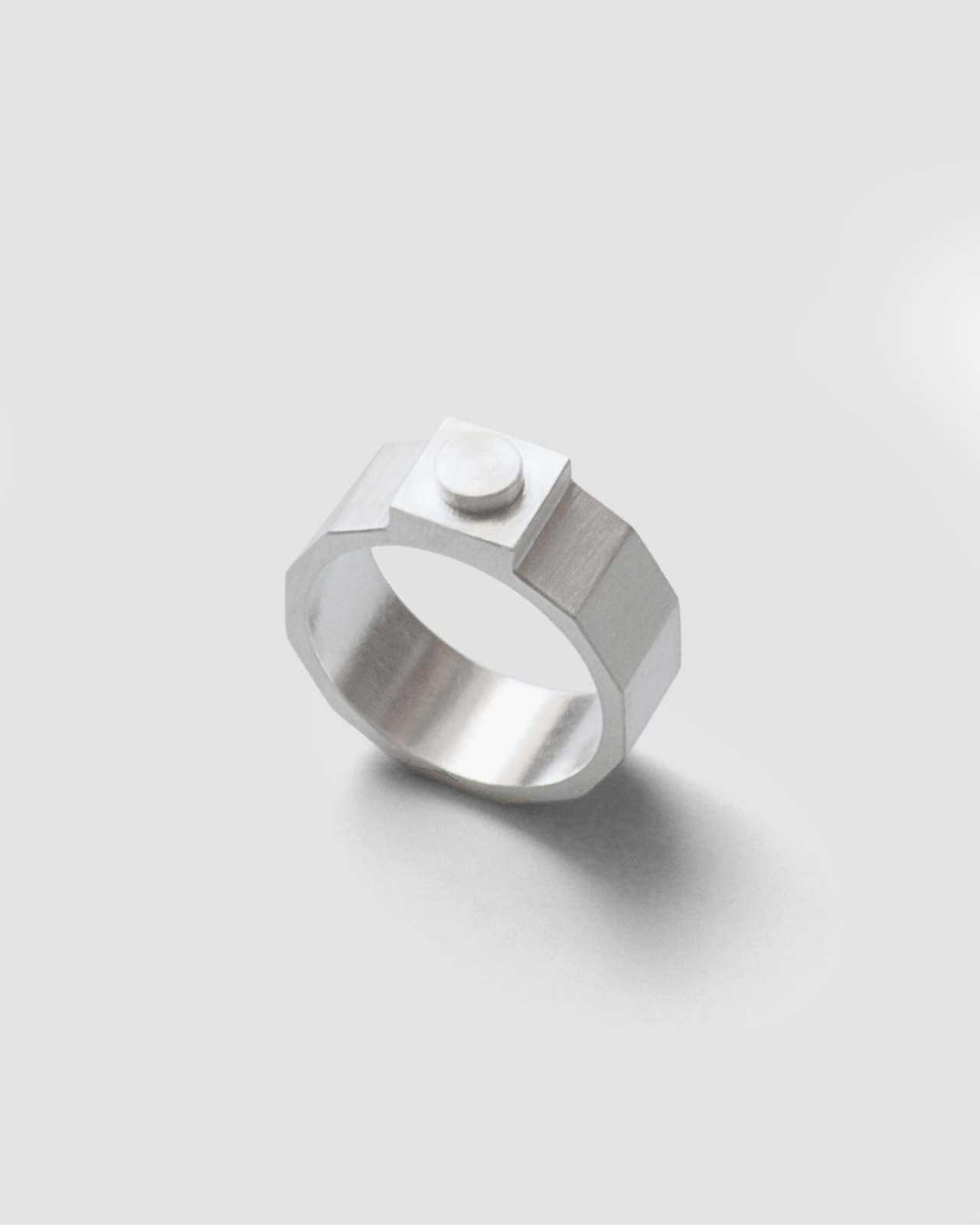 MB FACETED BAND RING